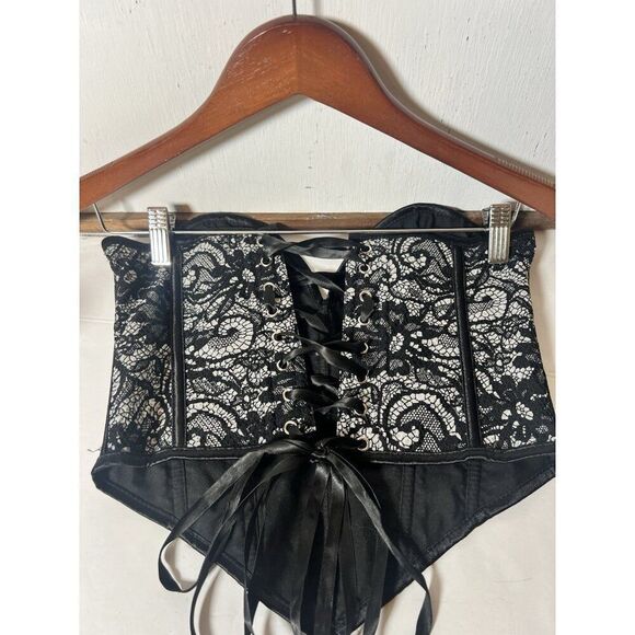 Women's Back Lace Up Corset Size Small.      A - Picture 4 of 6